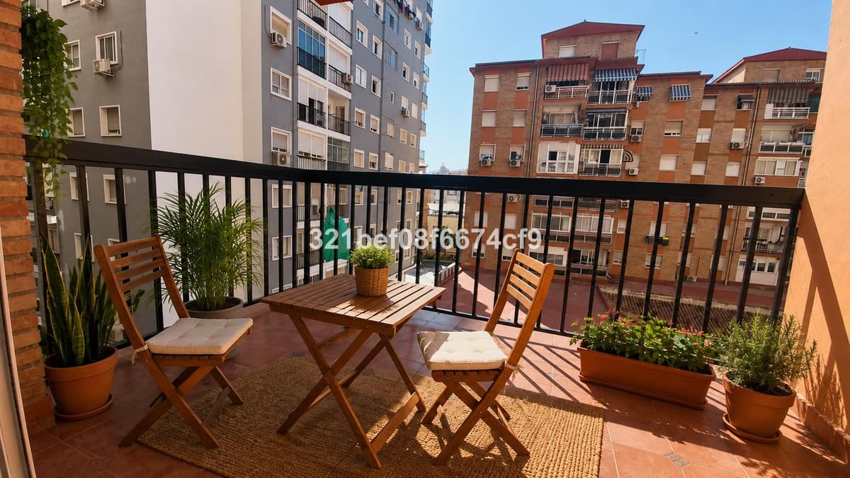 Ground Floor Apartment in Málaga — photo 1 of 10