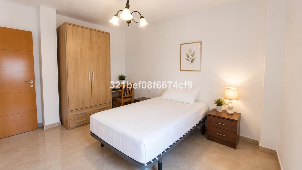 Ground Floor Apartment in Málaga — photo 4 of 10