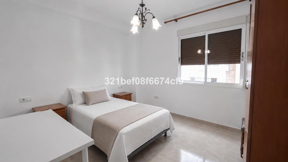 Ground Floor Apartment in Málaga — photo 7 of 10