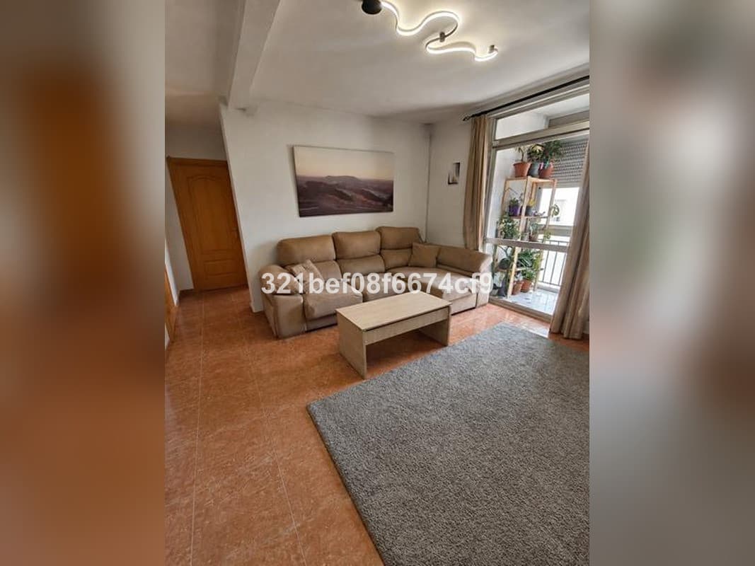 Middle Floor Apartment in Estepona
