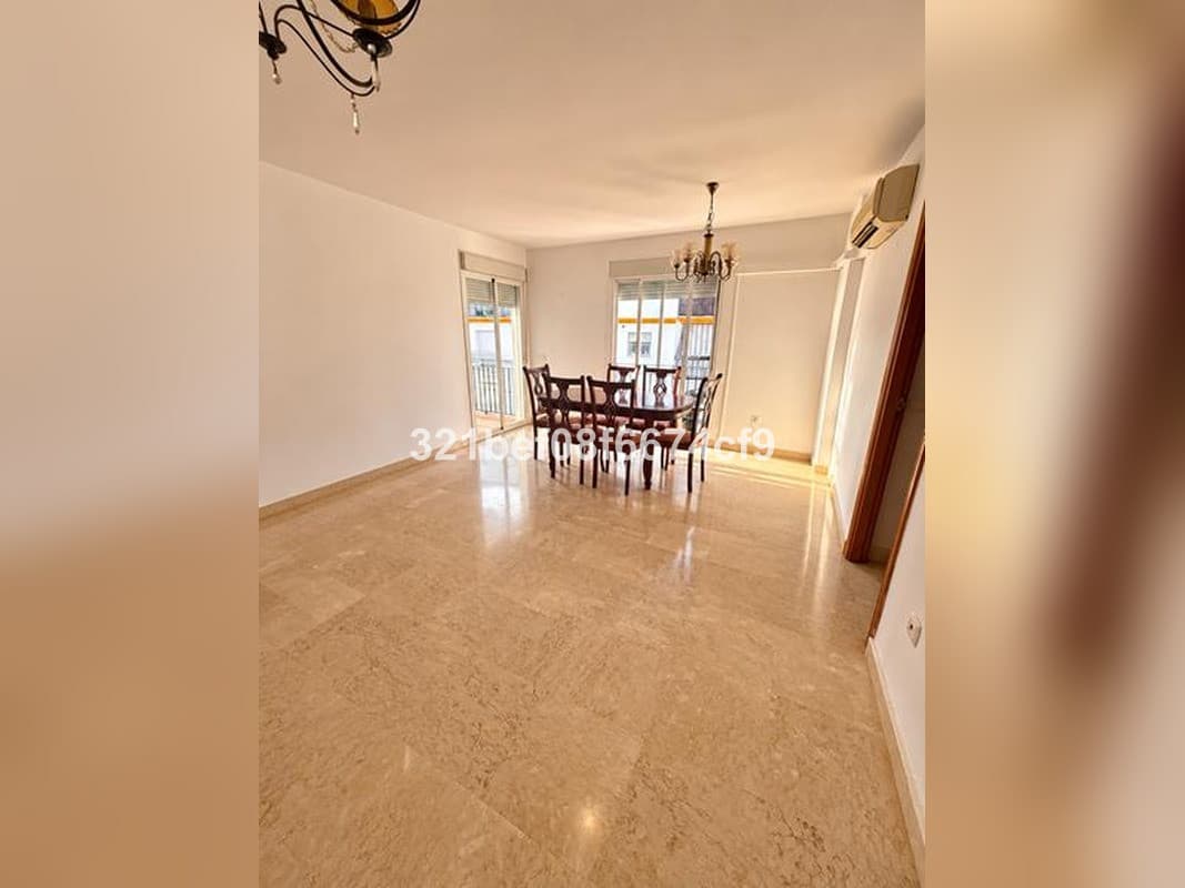 Ground Floor Apartment in Estepona — photo 2 of 10