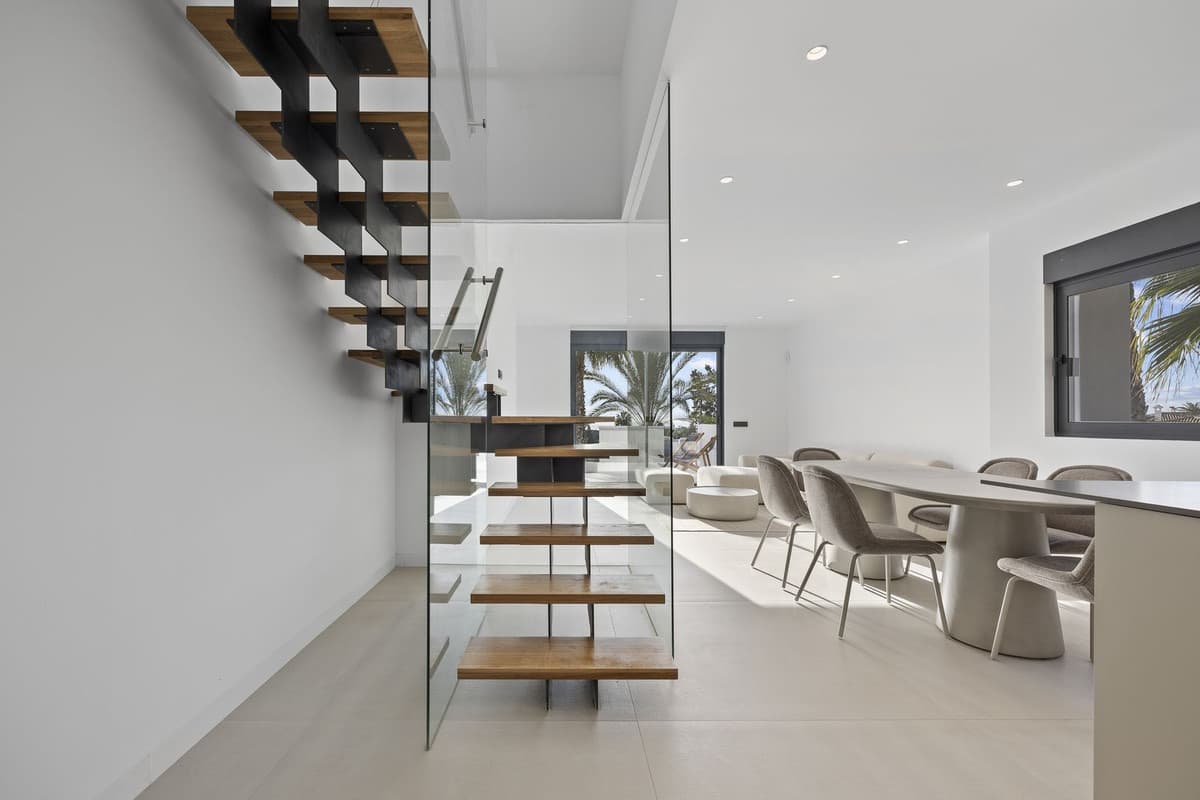 Penthouse Duplex in El Paraiso — photo 4 of 10
