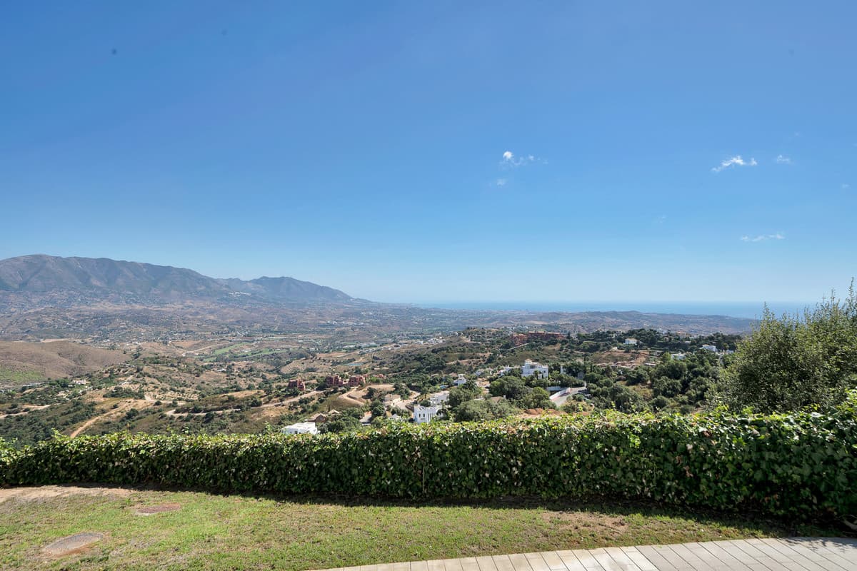 Semi-Detached House in La Mairena — photo 7 of 10