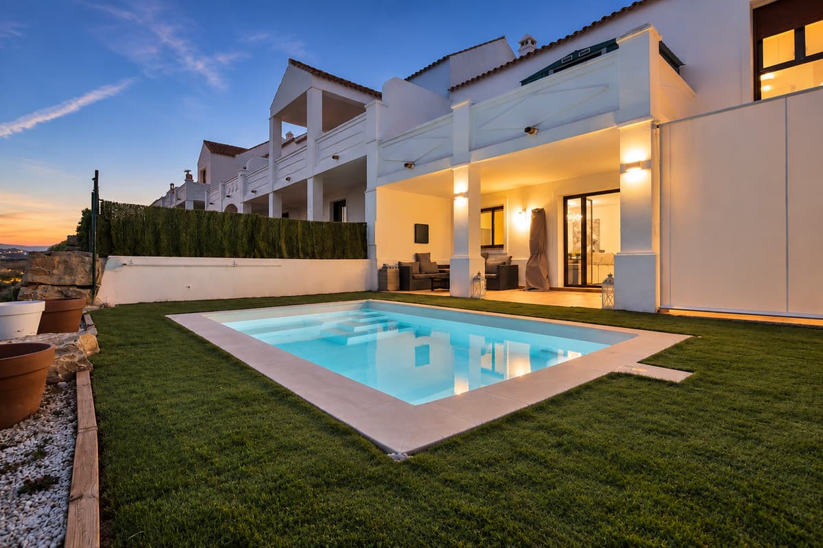 Semi-Detached House in Doña Julia — photo 2 of 10
