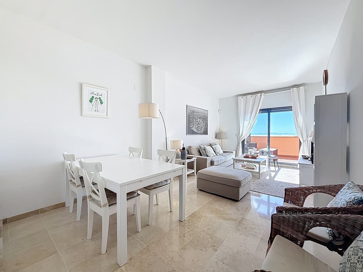 Penthouse in Manilva — photo 4 of 10