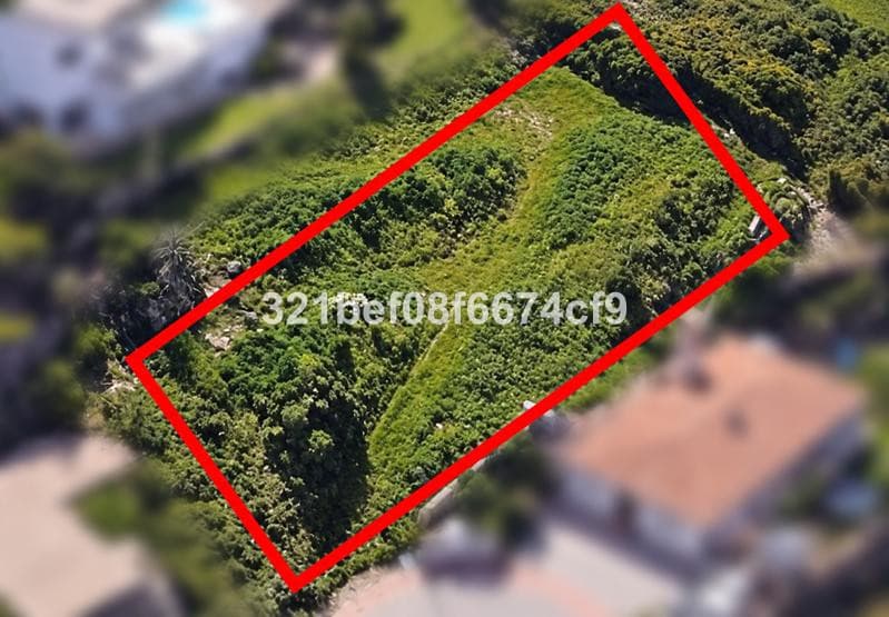 Land in Estepona — photo 2 of 3