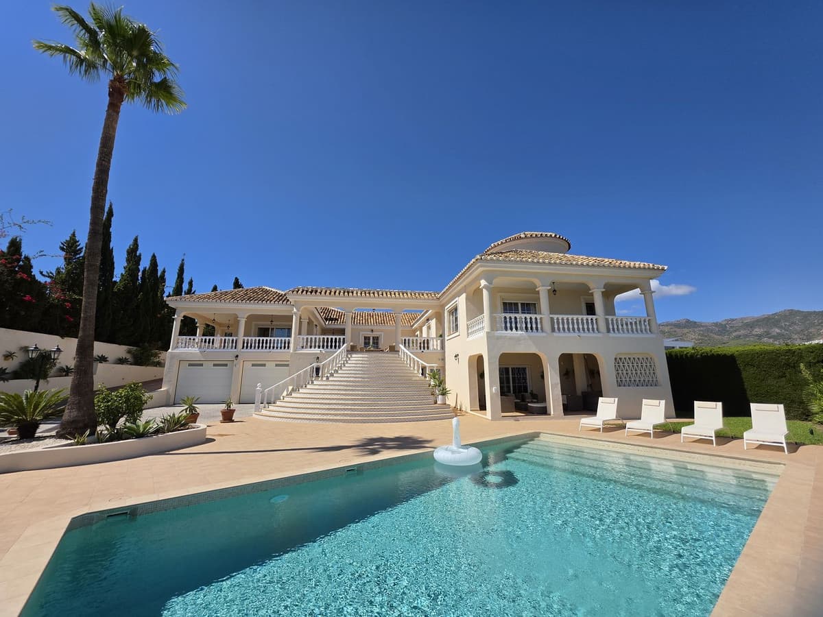 Detached Villa in Torrequebrada — photo 4 of 10