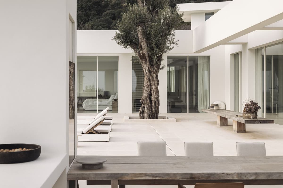 Detached Villa in Altos de los Monteros — photo 9 of 10