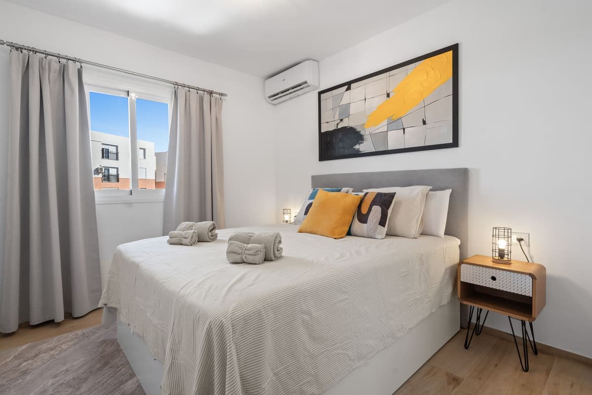 Middle Floor Apartment in Estepona — photo 8 of 10