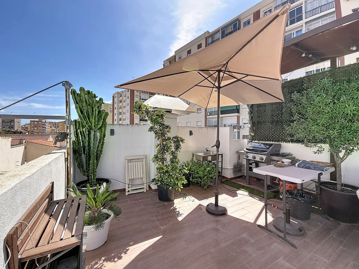 Townhouse in Málaga Centro — photo 4 of 10