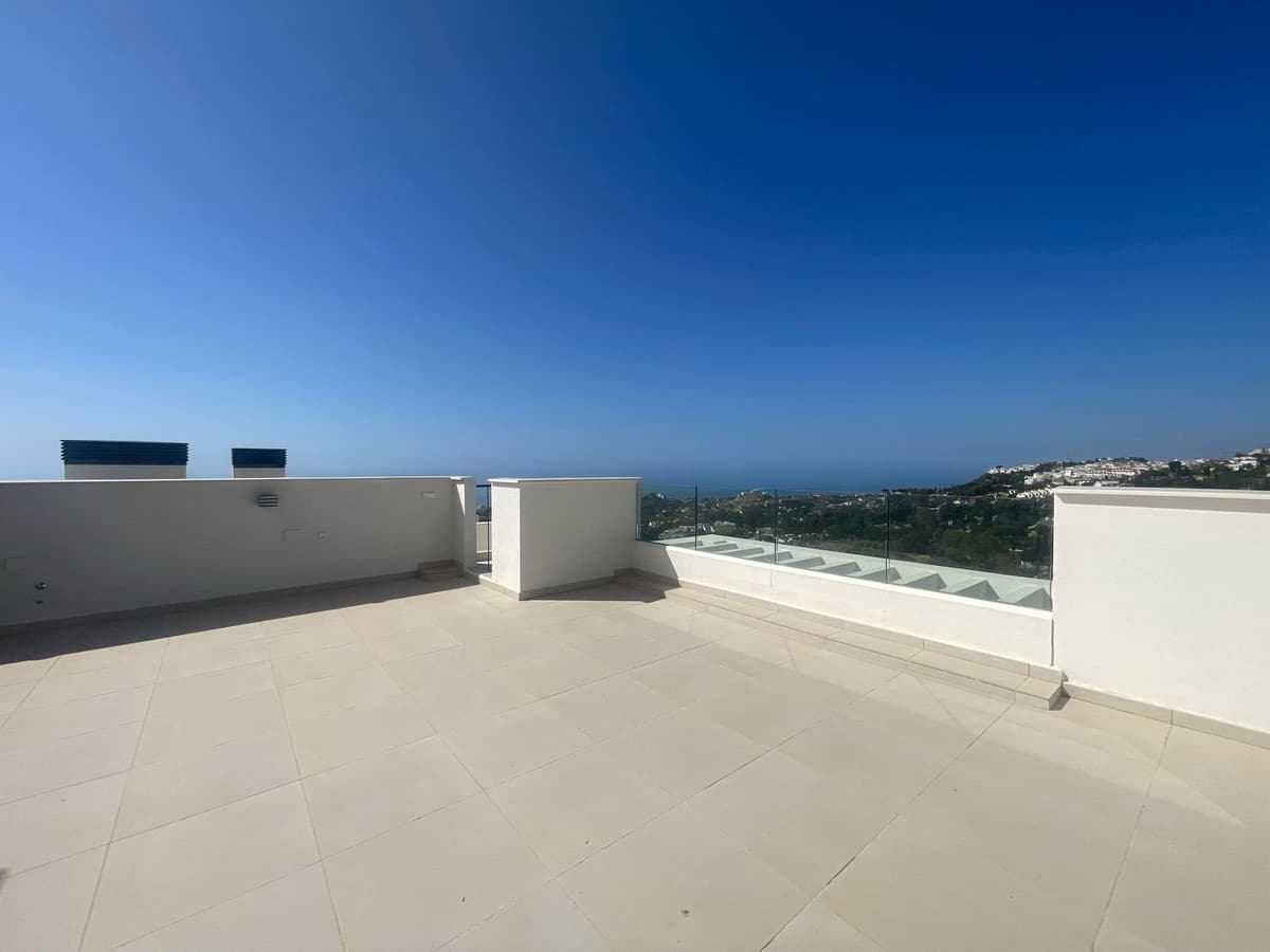 Top Floor Apartment in Benalmadena — photo 8 of 10