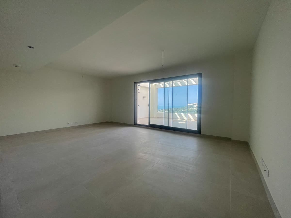 Top Floor Apartment in Benalmadena — photo 9 of 10