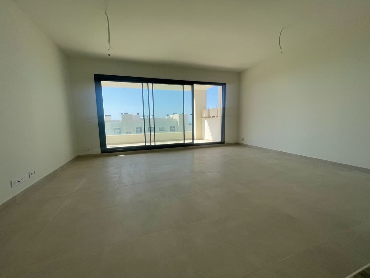 Middle Floor Apartment in Benalmadena — photo 1 of 10