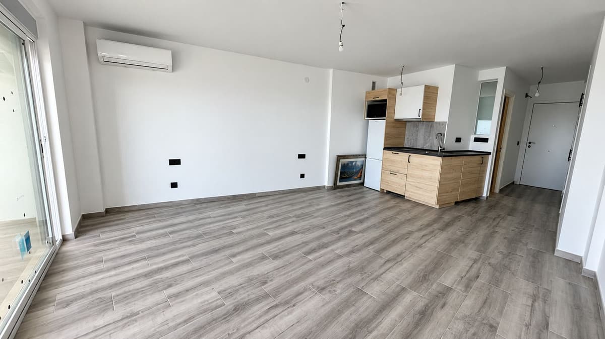 Middle Floor Studio in Calahonda — photo 4 of 10