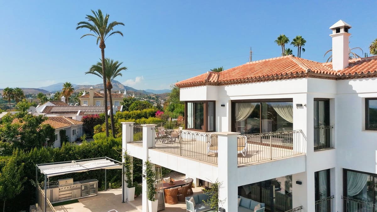 Detached Villa in Estepona — photo 2 of 10