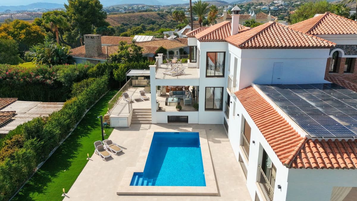 Detached Villa in Estepona — photo 5 of 10