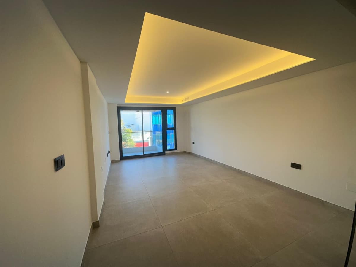 Middle Floor Apartment in Fuengirola — photo 4 of 8