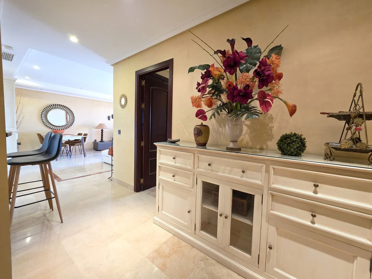 Ground Floor Apartment in La Mairena — photo 8 of 10