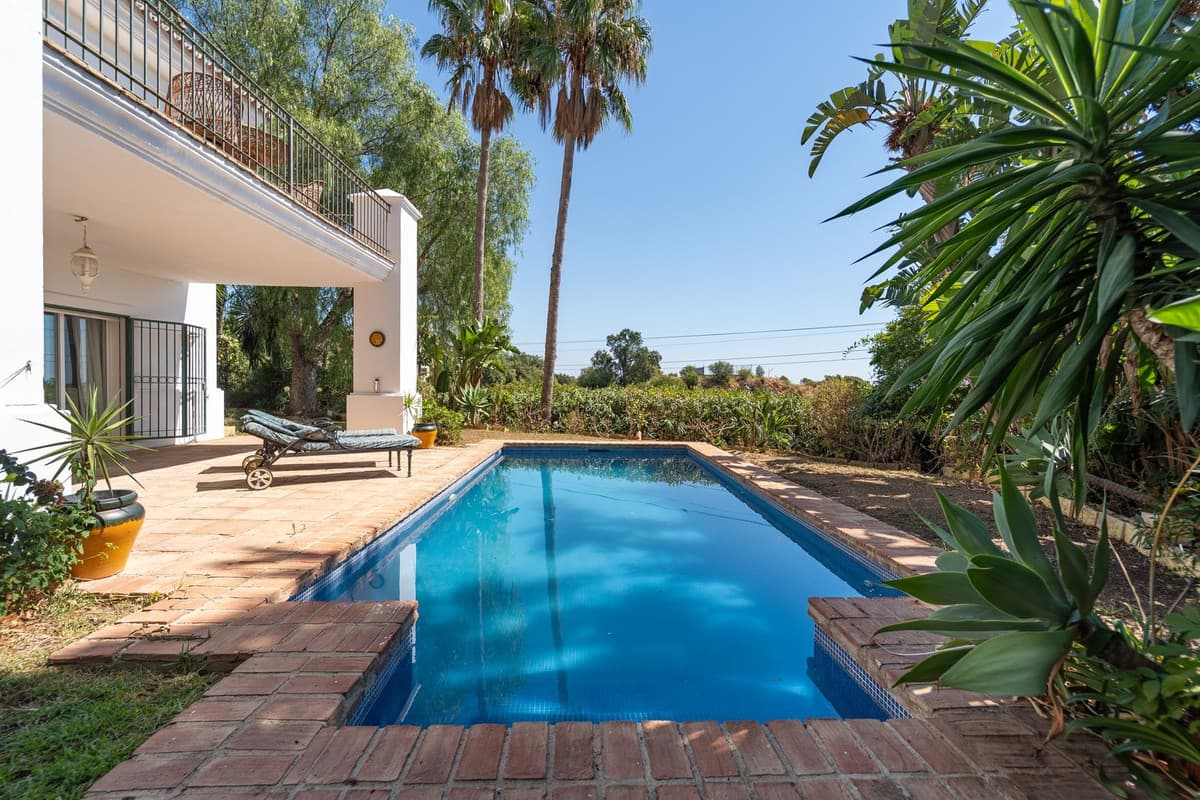 Detached Villa in El Rosario — photo 4 of 10