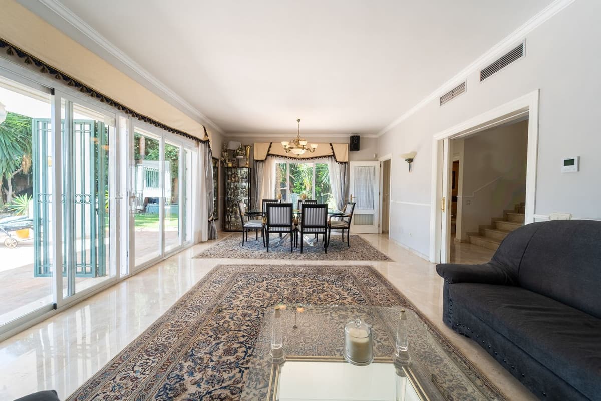 Detached Villa in El Rosario — photo 9 of 10