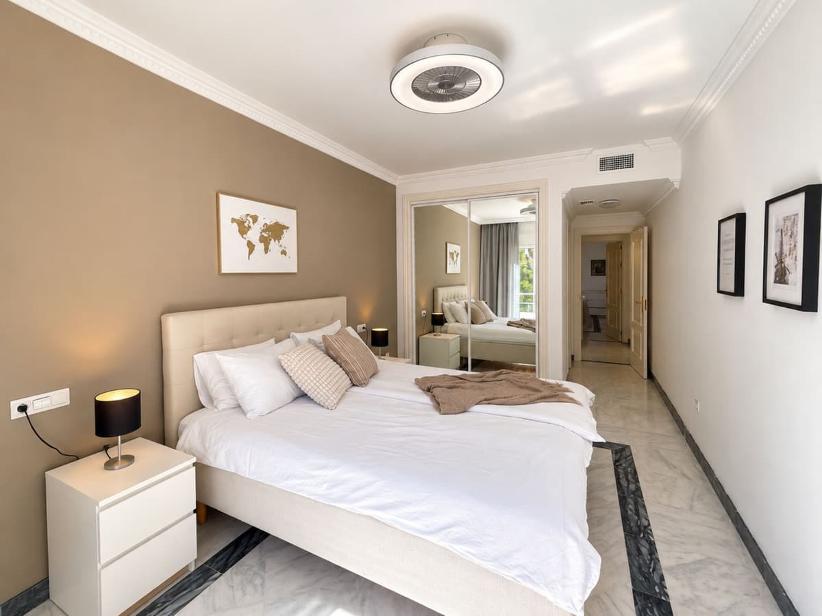 Top Floor Apartment in Nueva Andalucía — photo 9 of 10