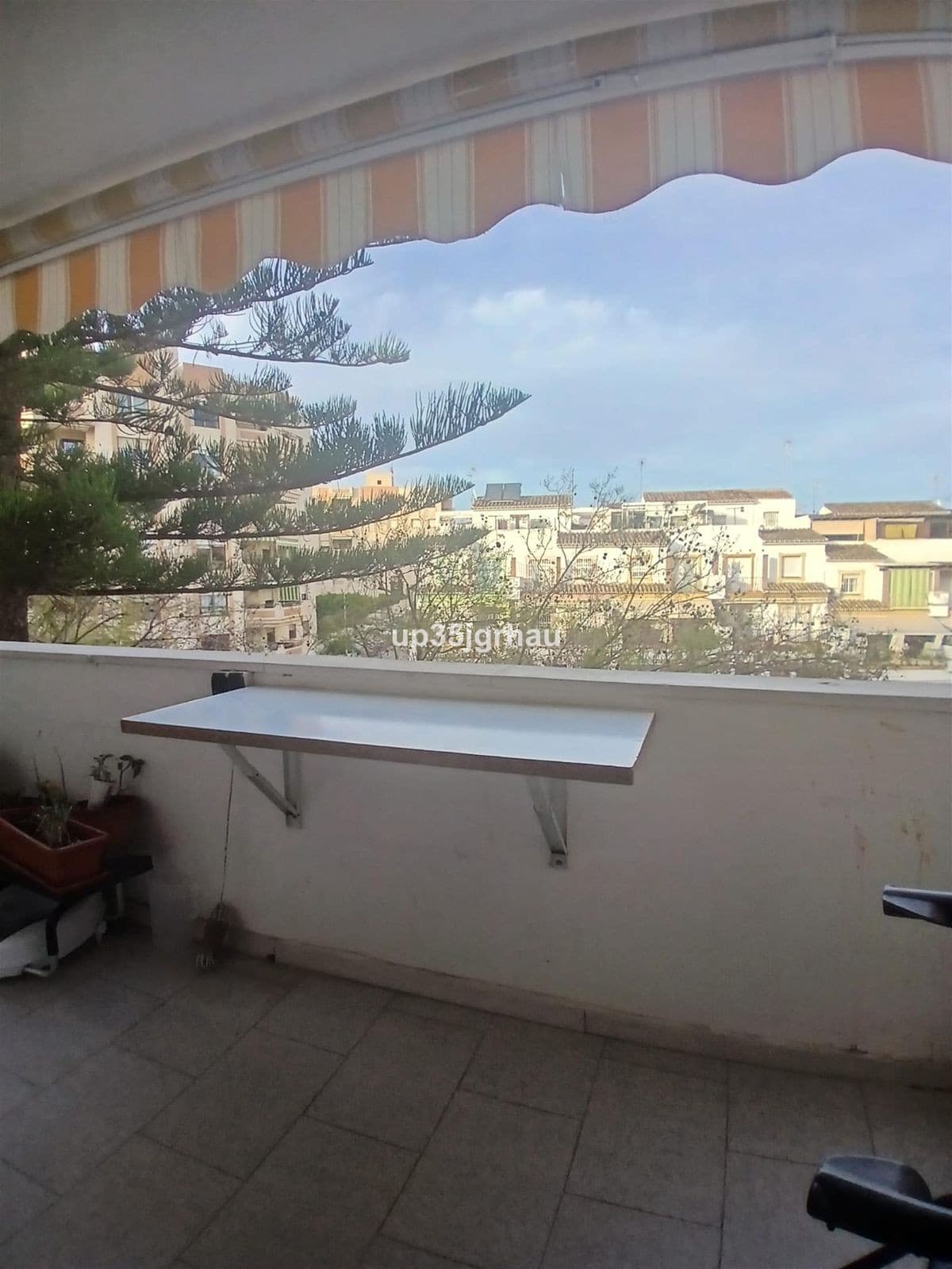 Middle Floor Apartment in Estepona — photo 7 of 10