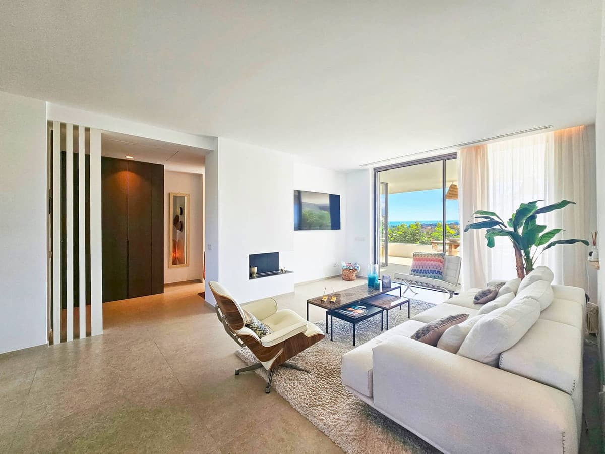 Middle Floor Apartment in Los Arqueros — photo 5 of 10