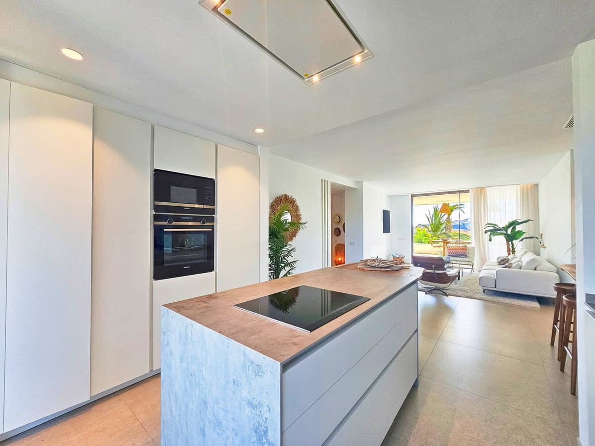 Middle Floor Apartment in Los Arqueros — photo 10 of 10