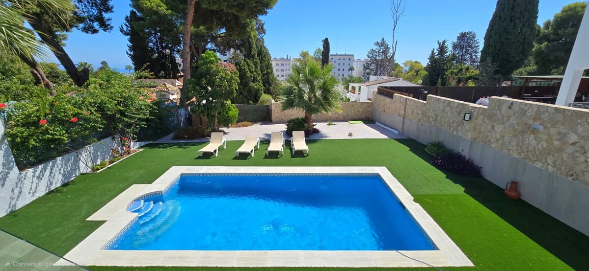 Detached Villa in Torremolinos — photo 3 of 10
