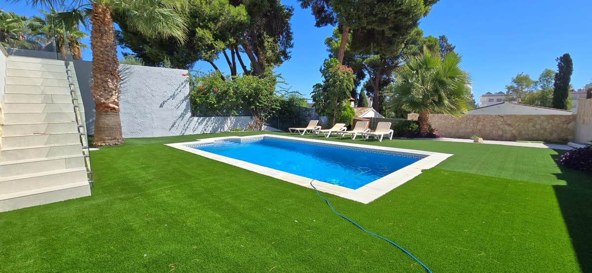 Detached Villa in Torremolinos — photo 5 of 10