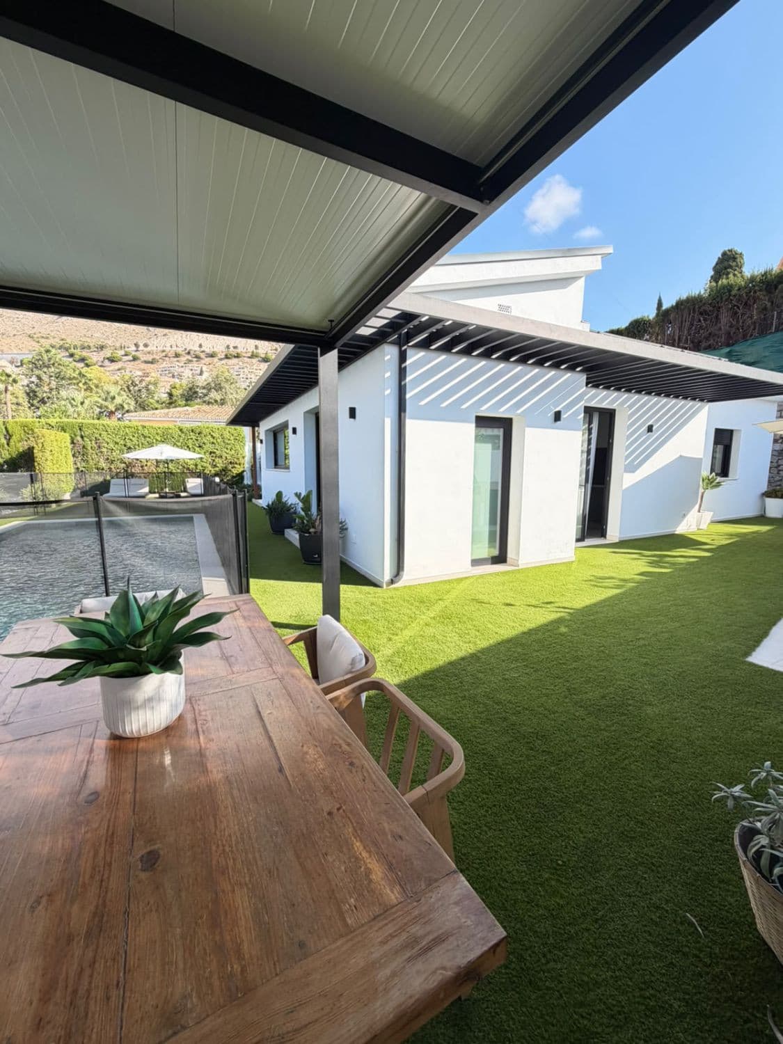 Detached Villa in Arroyo de la Miel — photo 2 of 10