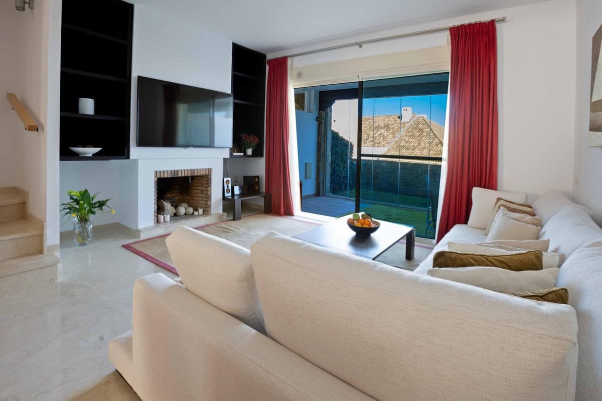 Semi-Detached House in Mijas Golf — photo 4 of 10