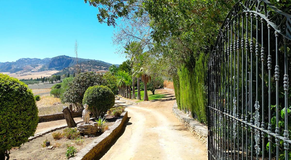 Cortijo in Ronda — photo 6 of 10