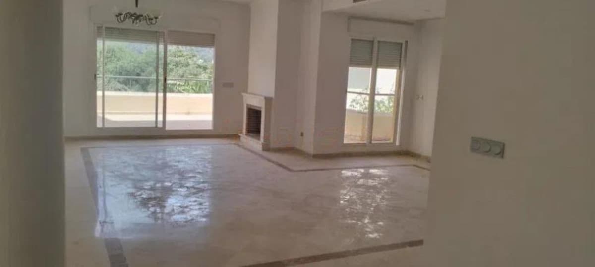 Middle Floor Apartment in San Roque — photo 1 of 10