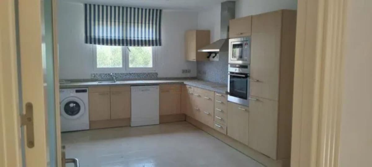 Middle Floor Apartment in San Roque — photo 3 of 10