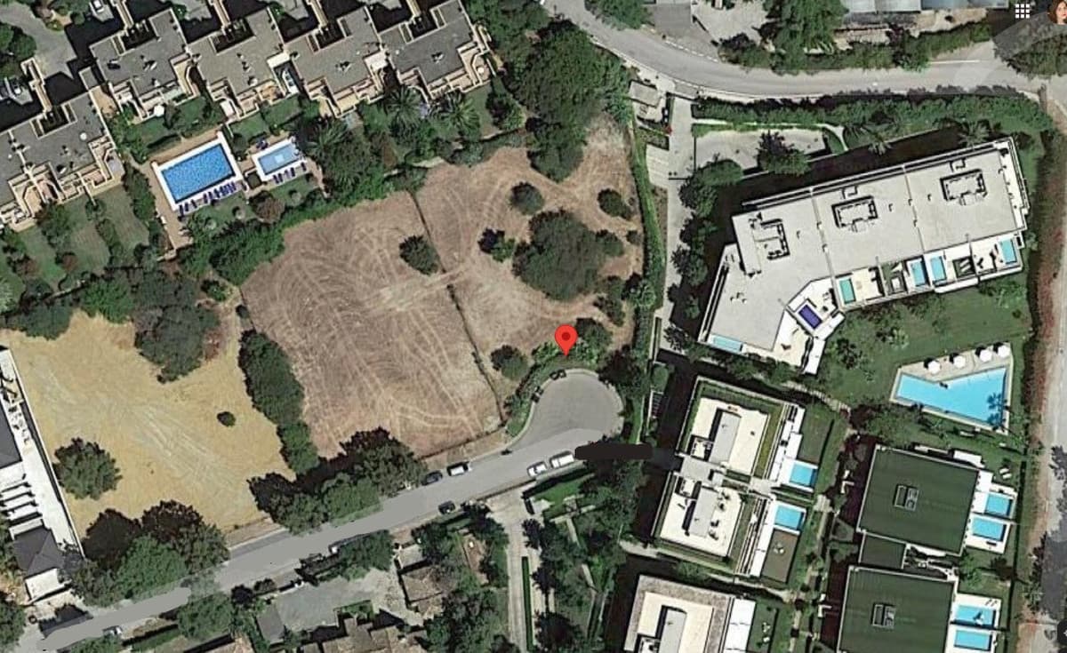 Land in Sotogrande — photo 2 of 2