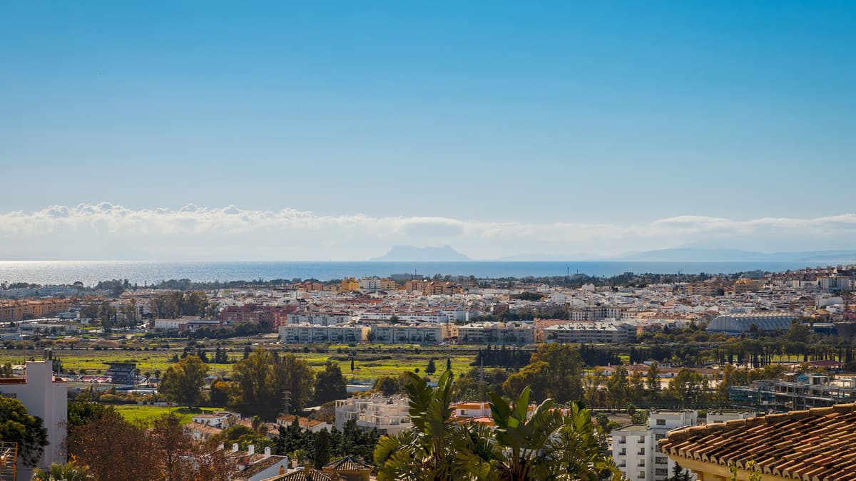 Detached Villa in Nueva Andalucía — photo 4 of 10