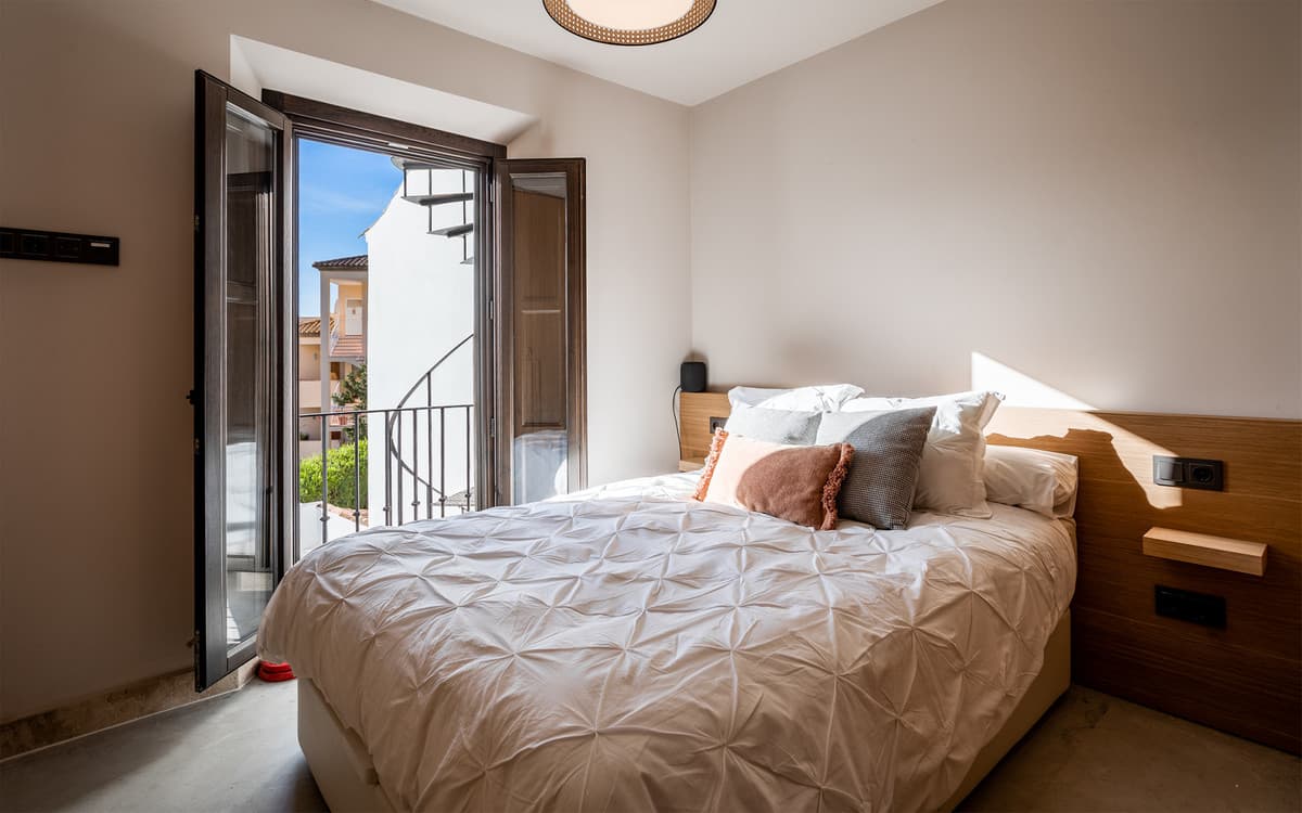 Townhouse in Nueva Andalucía — photo 7 of 10