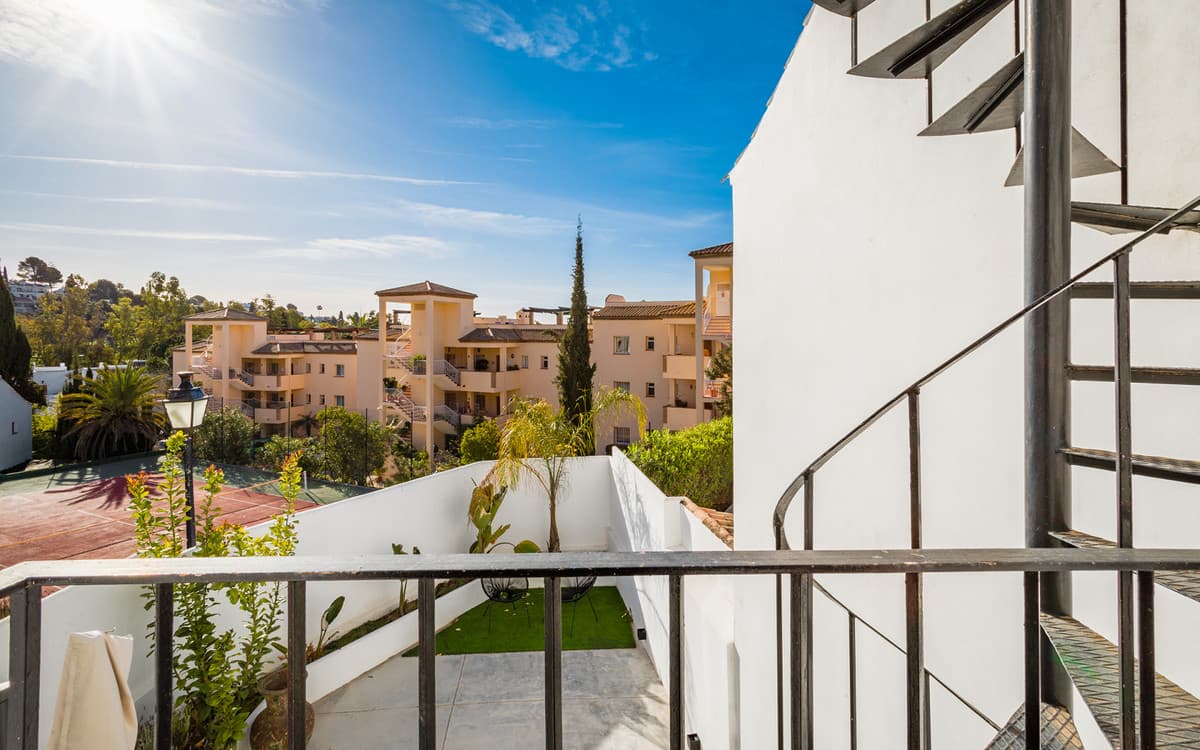 Townhouse in Nueva Andalucía — photo 8 of 10