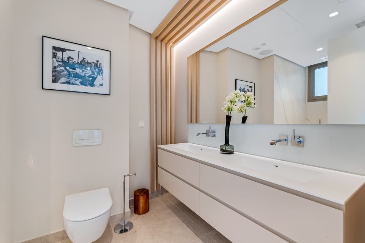 Ground Floor Apartment in Benahavís — photo 9 of 10