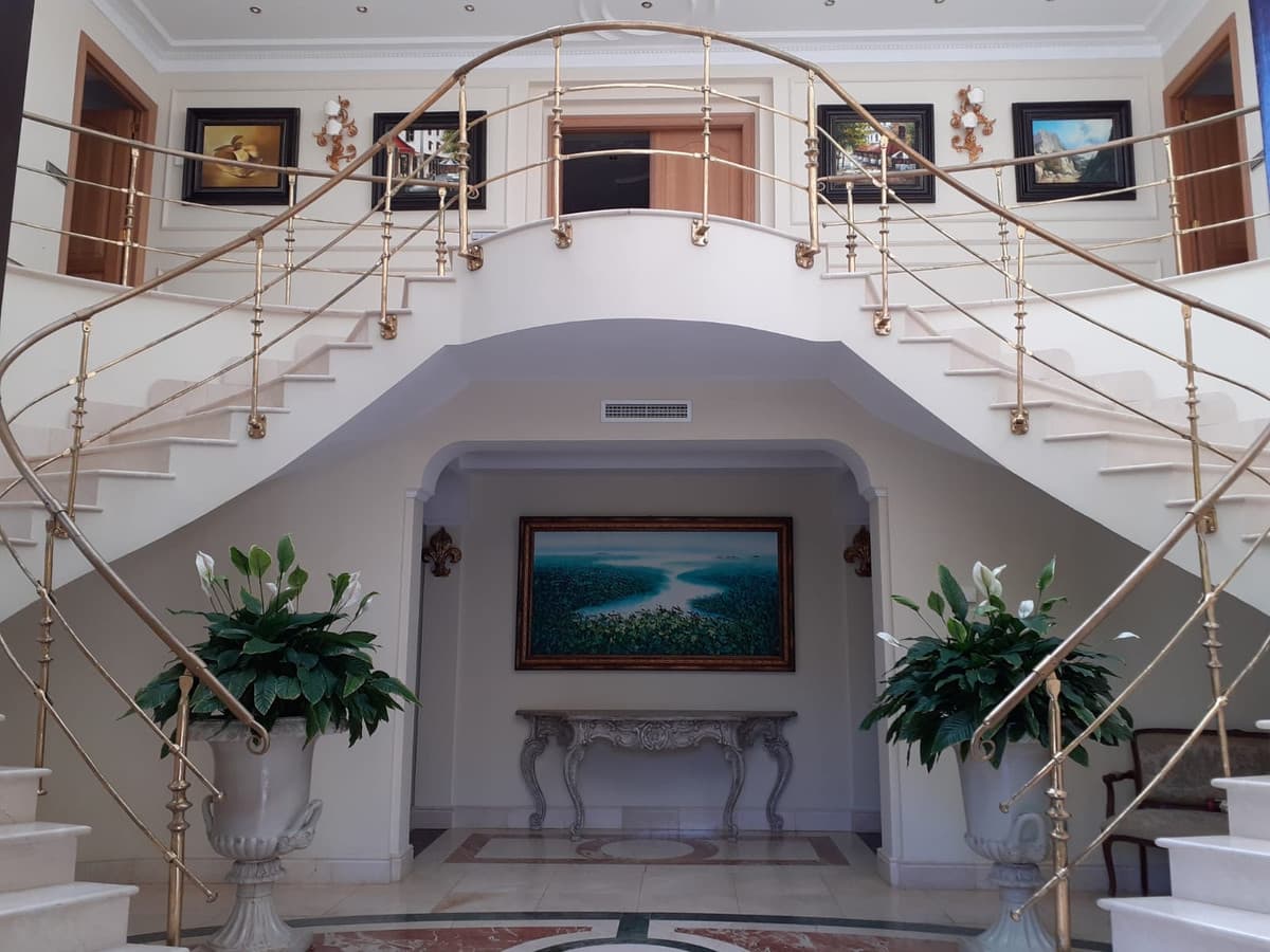 Detached Villa in Estepona — photo 3 of 10
