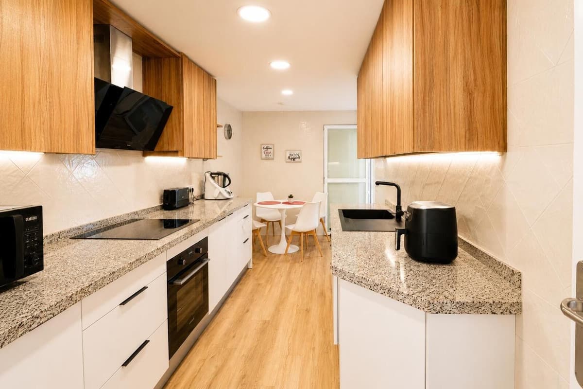 Middle Floor Apartment in Elviria — photo 4 of 10