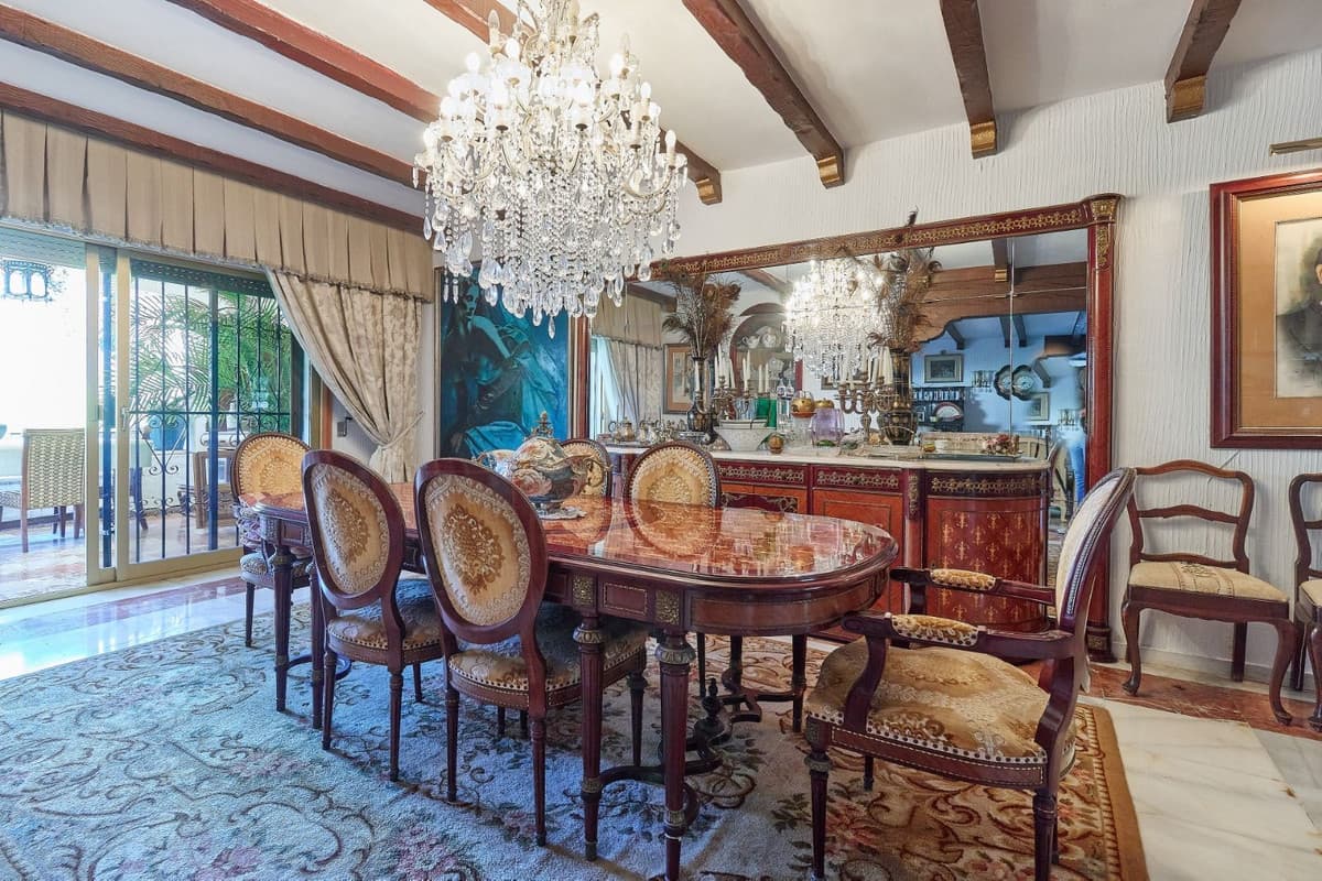 Detached Villa in Marbella — photo 6 of 10