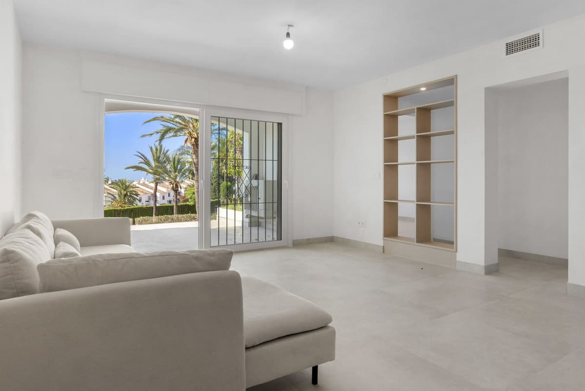 Ground Floor Apartment in Nueva Andalucía — photo 5 of 10