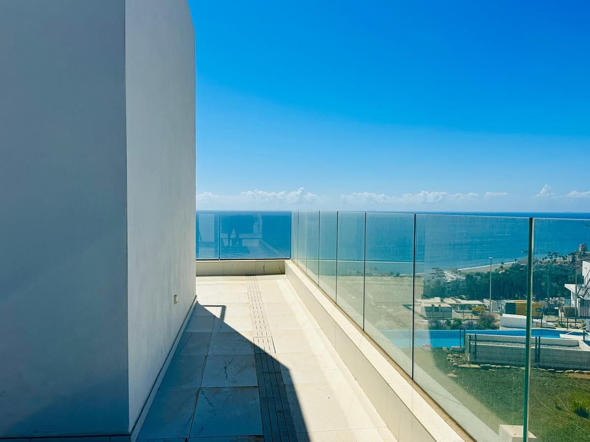 Penthouse in Casares — photo 3 of 10