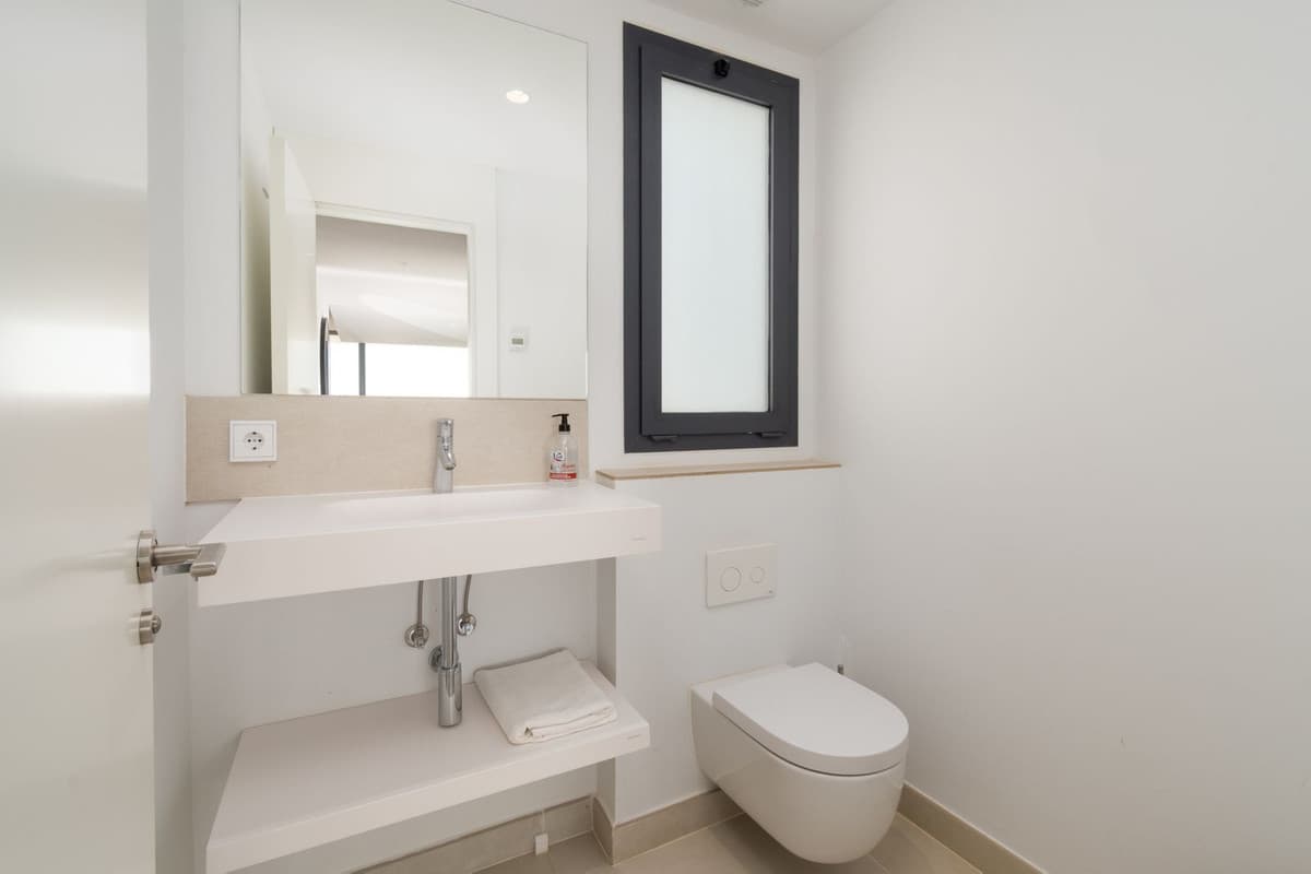 Middle Floor Apartment in Higueron — photo 7 of 10