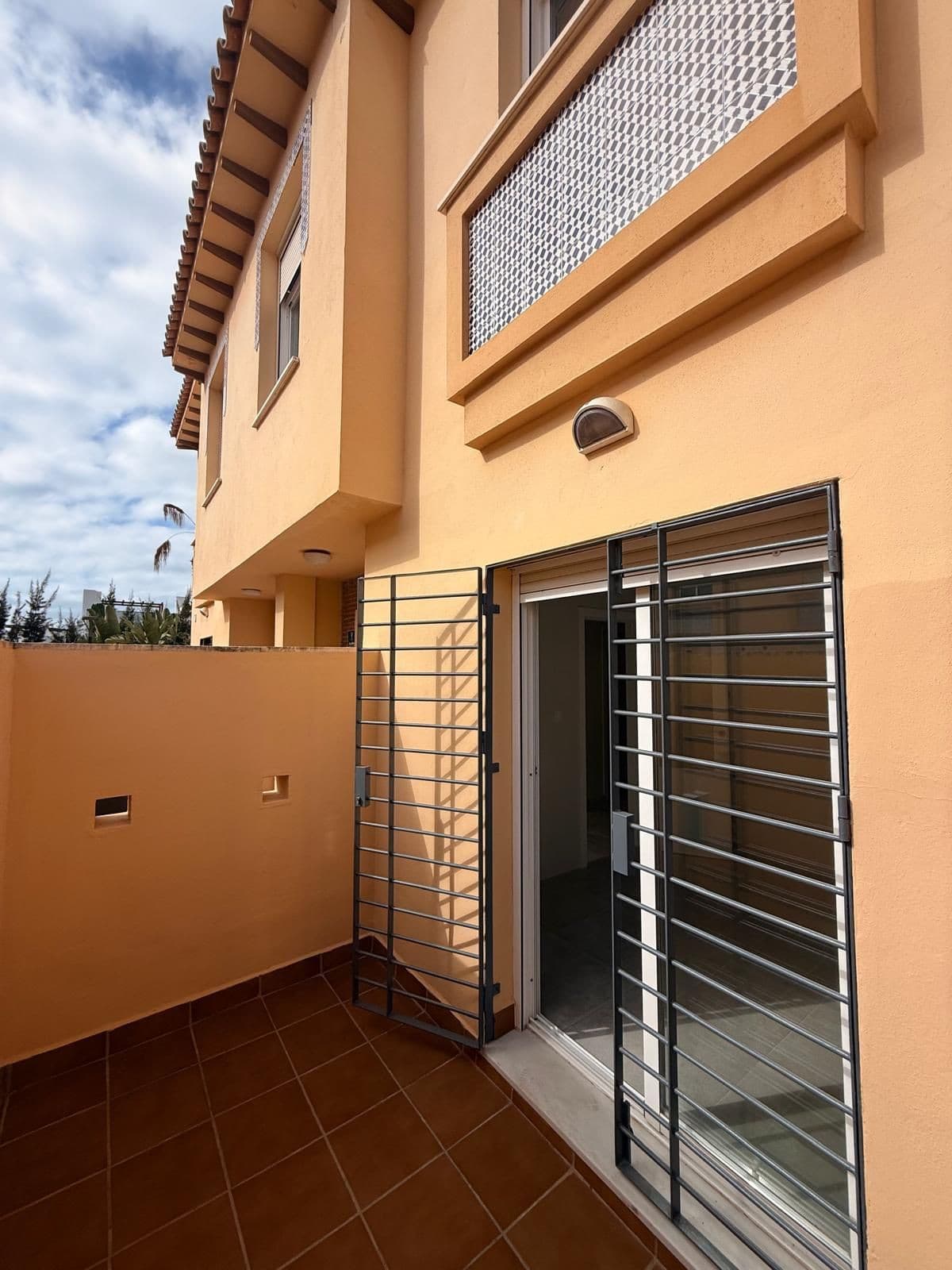 Semi-Detached House in Calahonda — photo 7 of 10