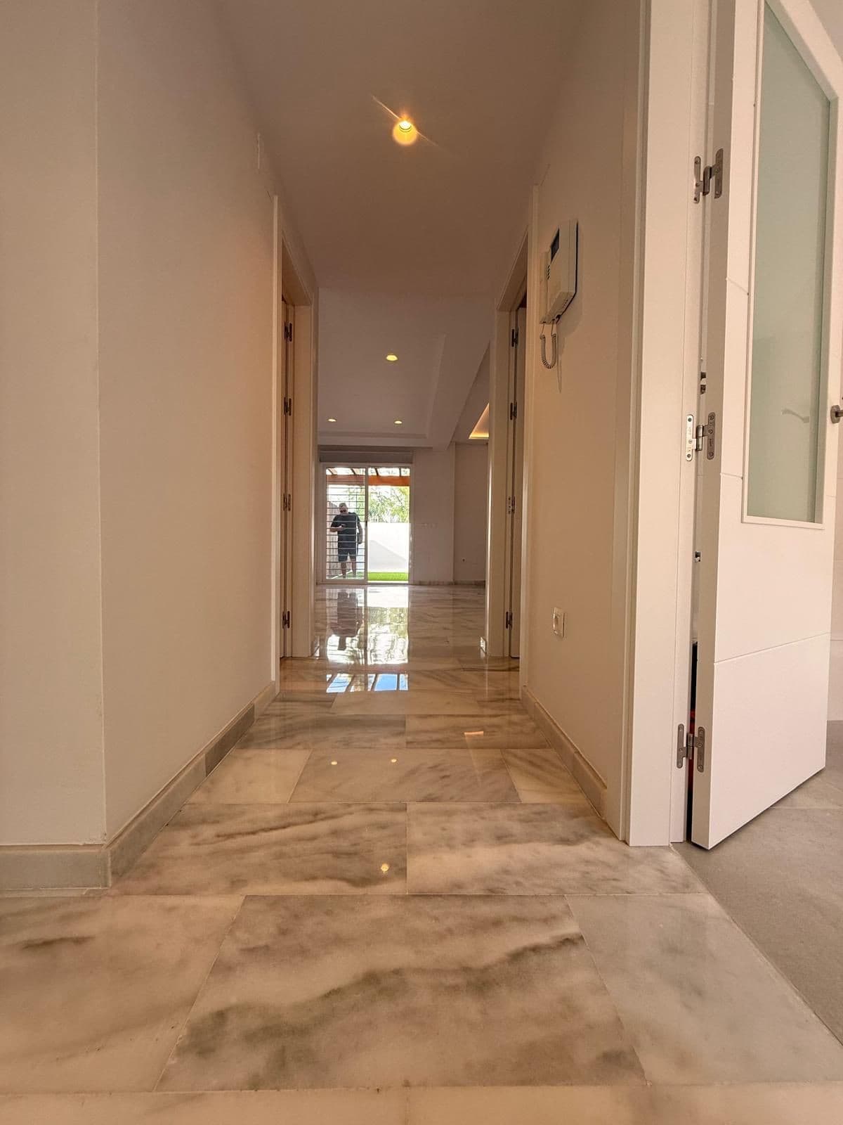 Semi-Detached House in Calahonda — photo 9 of 10