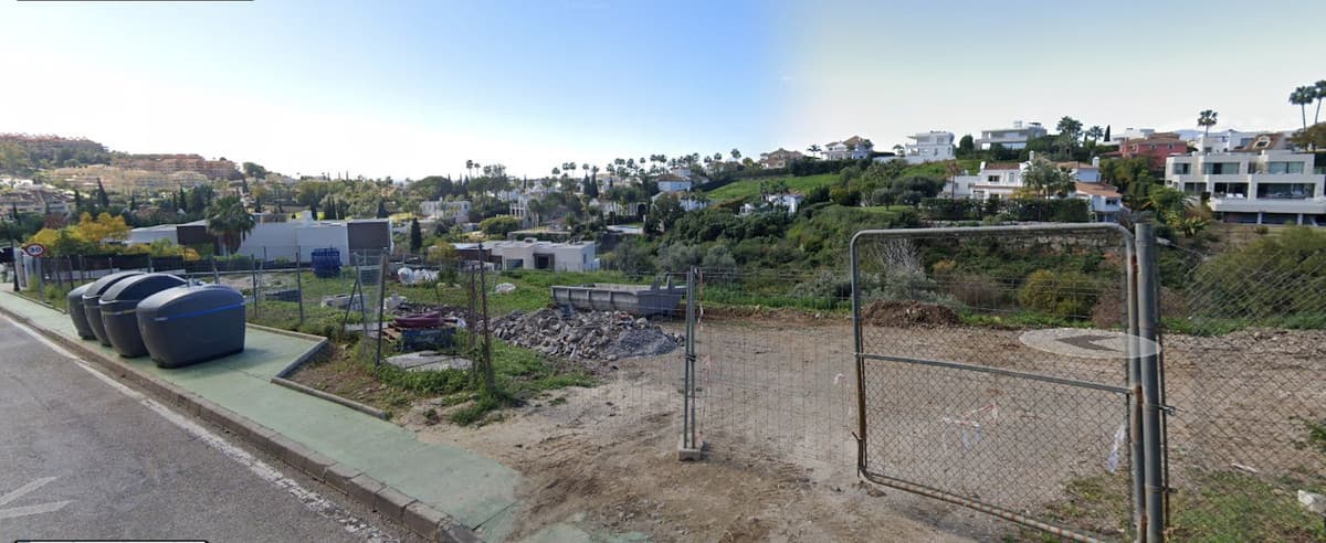 Residential Plot in Nueva Andalucía — photo 3 of 3