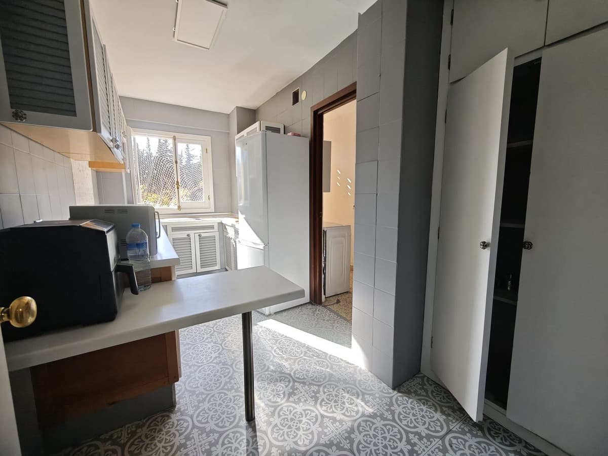 Middle Floor Apartment in Marbella — photo 8 of 10